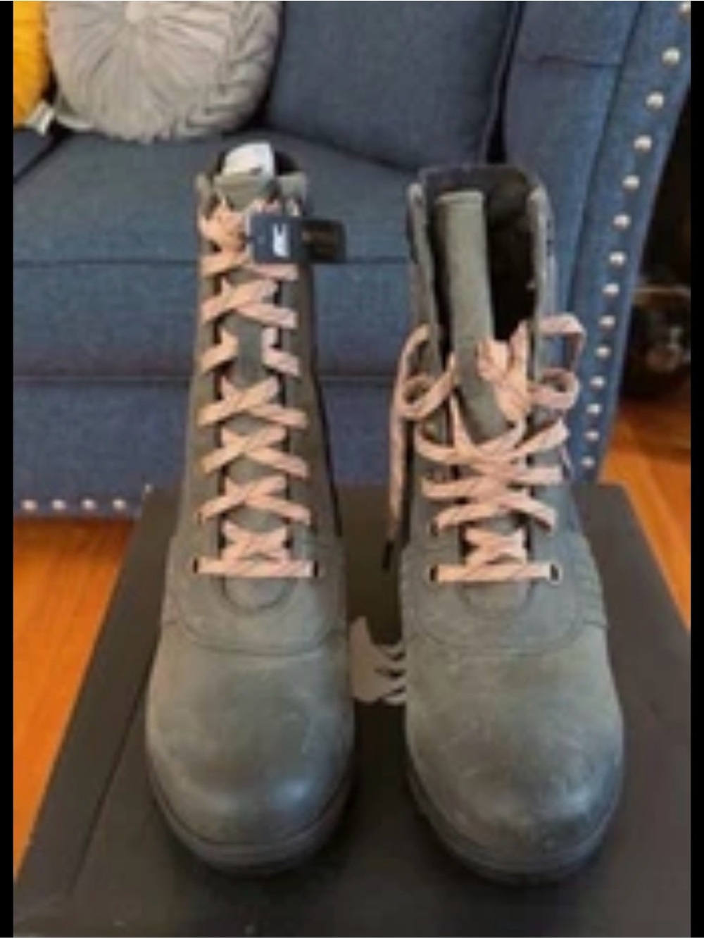 Sorel Gray Lace-Up Ankle Boots with Light Tan Laces